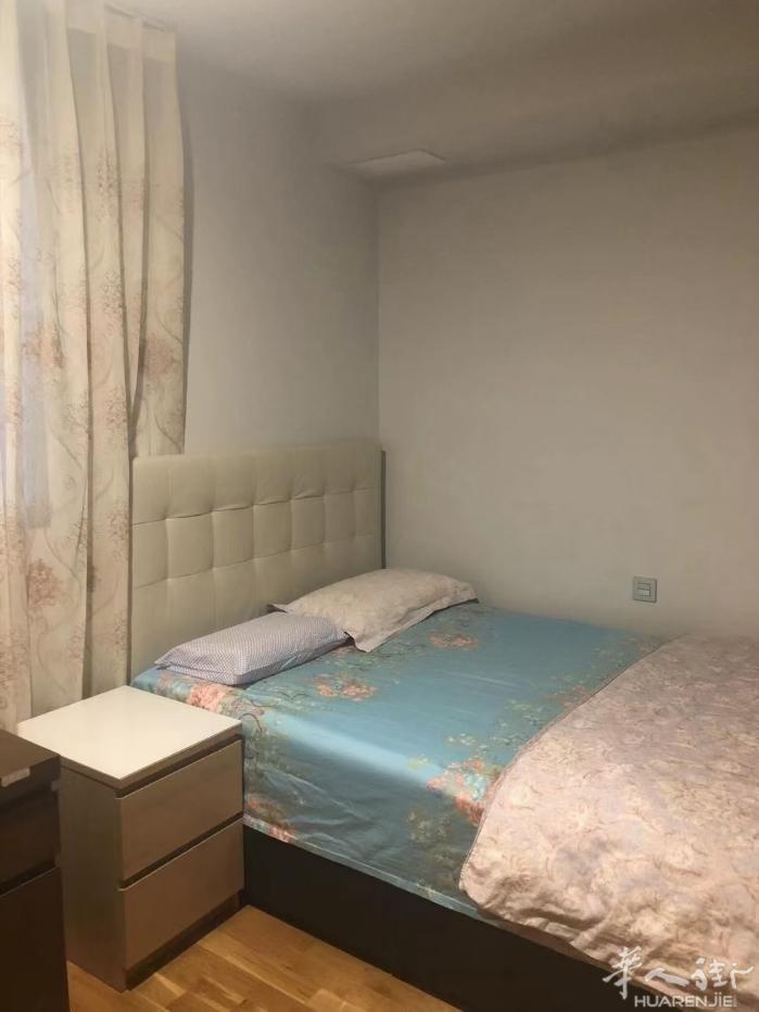 🏡巴塞单间Carrer francesc boix I campo ，租金48