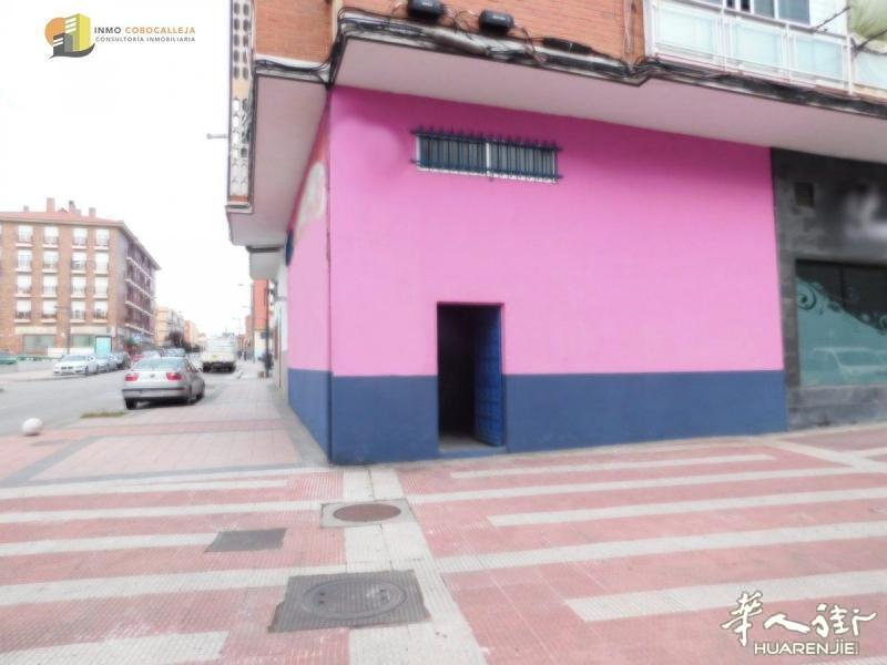 出租PARLA（REYES区）110平米使用面积的店面 【编号459】