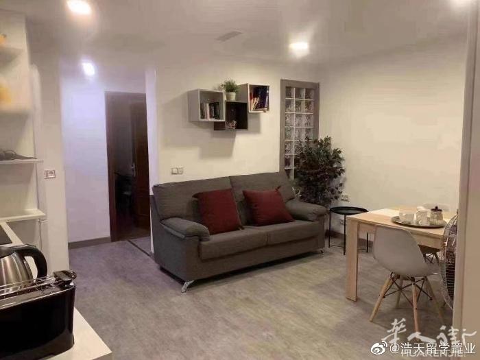 🏡市中心1/2/3/5号线sol小床+独卫出租，sol与gran via之间，