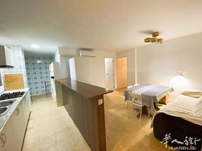 🔵马德里地铁6号线Laguna整租，房子4室1厅2卫 高层带电梯，采光非常非常