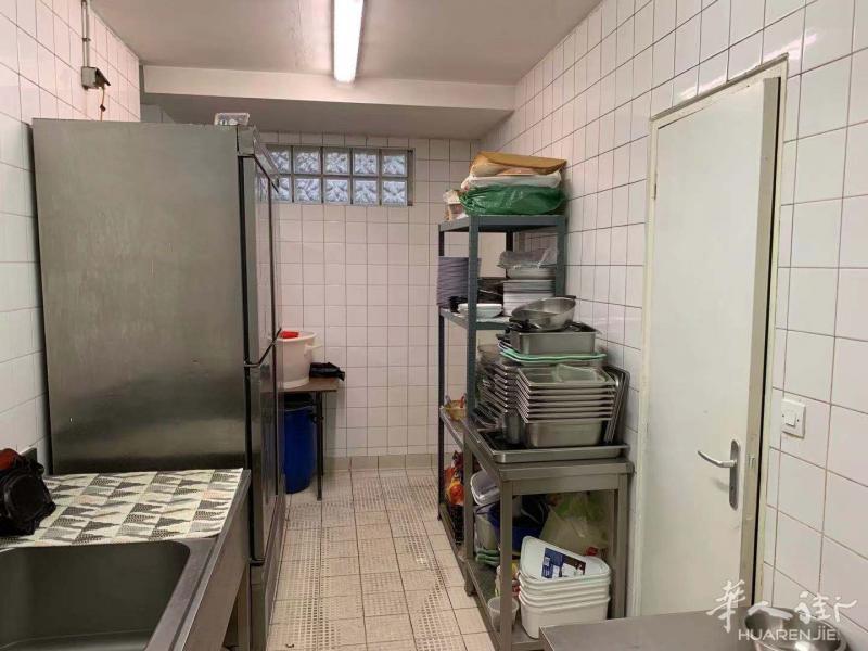 92Montrouge 近300平店铺转让- 难得大平米可做Buffet- 4号酒牌