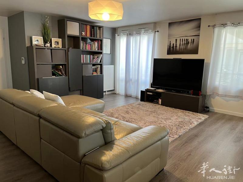CRETEIL 三方一厅93平方米的家庭公寓出售 459.000€