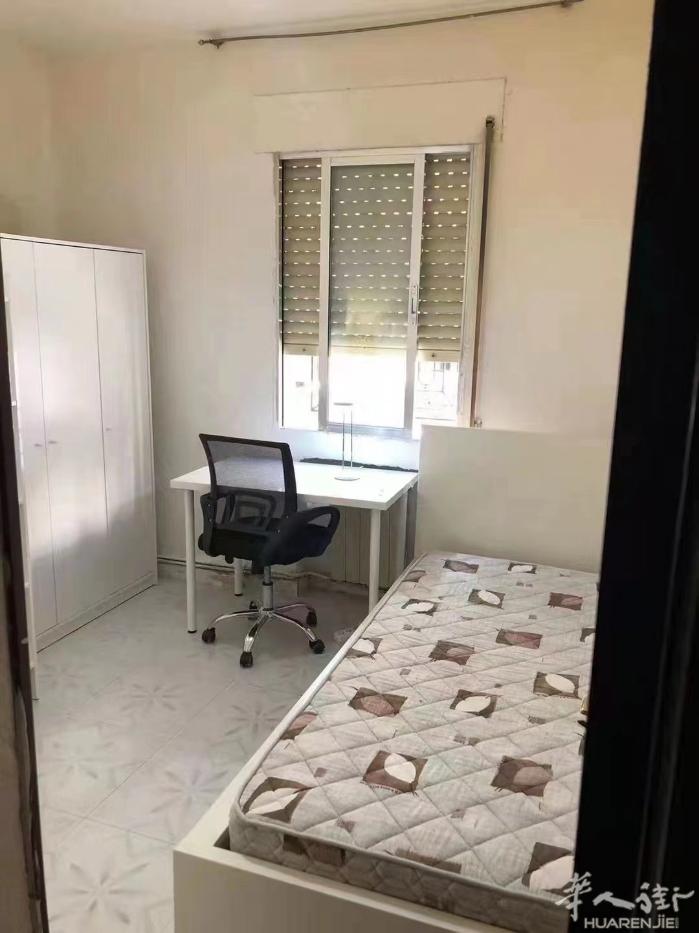 🏡马德里市中心五室两卫单间出租！步行至canal和quevedo均为5分钟，比