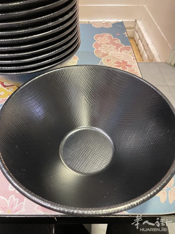 黑色密胺材质餐具8寸大碗 拉面碗 可放汤面 pho 沙拉菜等等