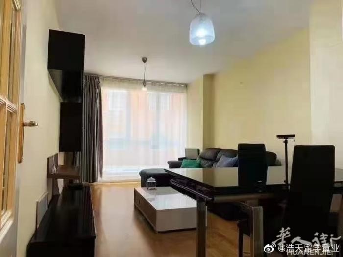 🏡五号Marques de Vadillo 大床房带独卫 ，精装修，租金550