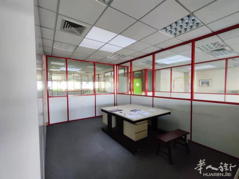 94省choisy le roi办公室 500-600欧