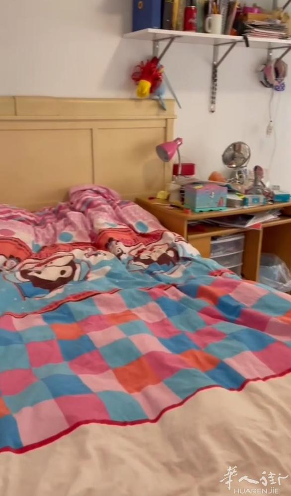 🏡巴塞两个单间出租，巴塞罗那一路地铁La sagrera附近，房子四室两卫，目