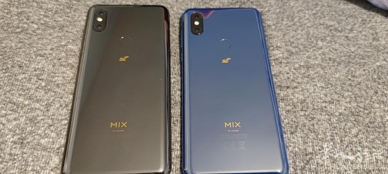 出二手小米手机和全新小米笔记本