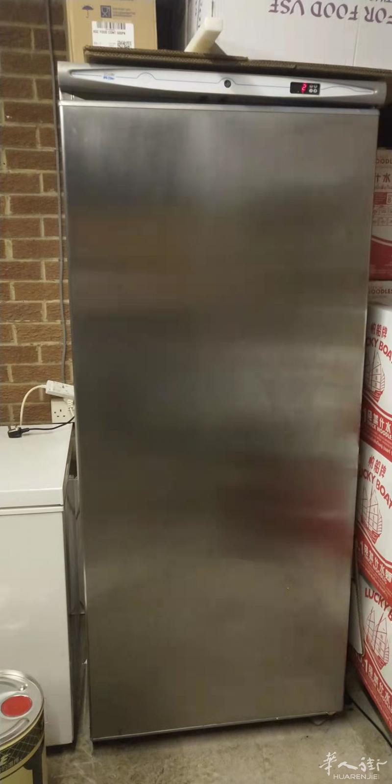 sunderland 出售一台风柜  需要联系我