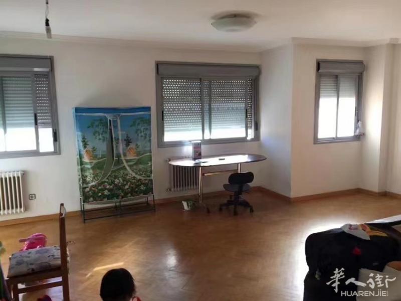【fuenlabrada 三室两卫+车库】
—-非