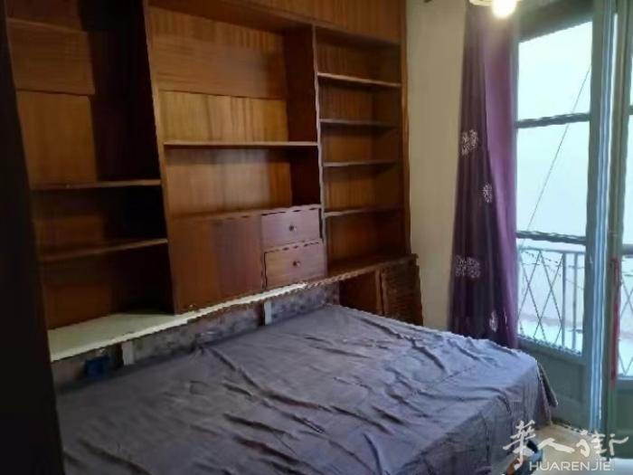 🏡市中心地铁口1路4路bilbao,2路4路San bernardo有房