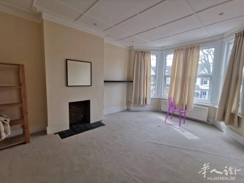 全新装修5房4卫跃层公寓出租,伦敦北三区Finchley Central N3