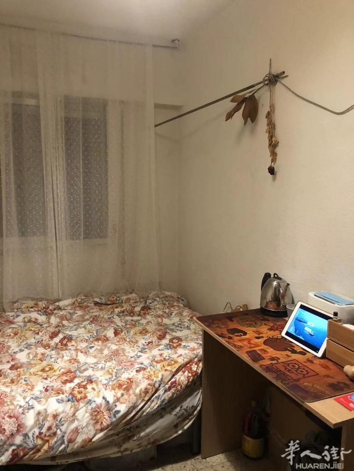 🏡马德里6路lucero单间出租 家具齐全，拎包入住， 双人床有衣柜 只租一个