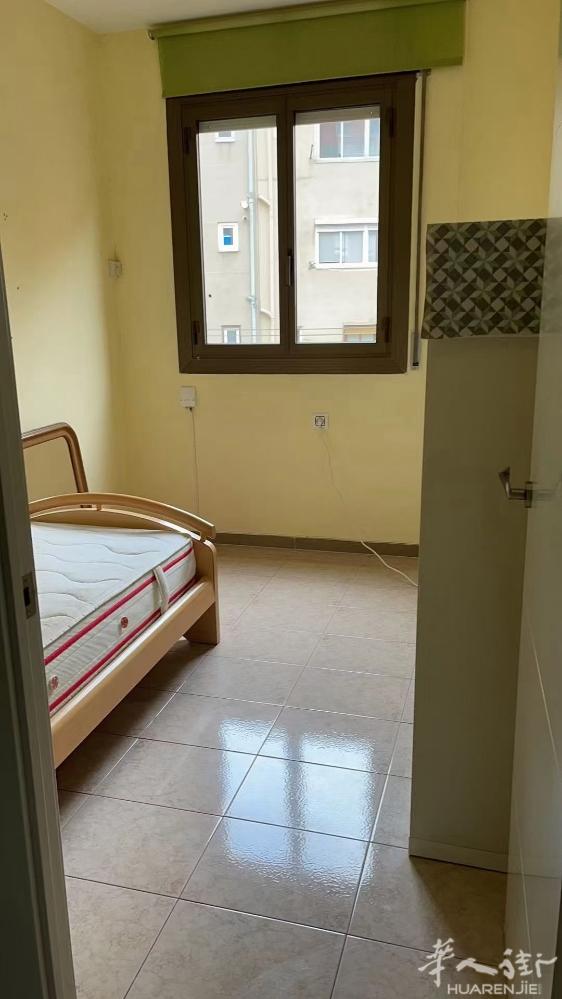 🏡巴塞单间出租clot附近房子四室两卫，超大客厅，家具齐全，拎包入住 ​租金3