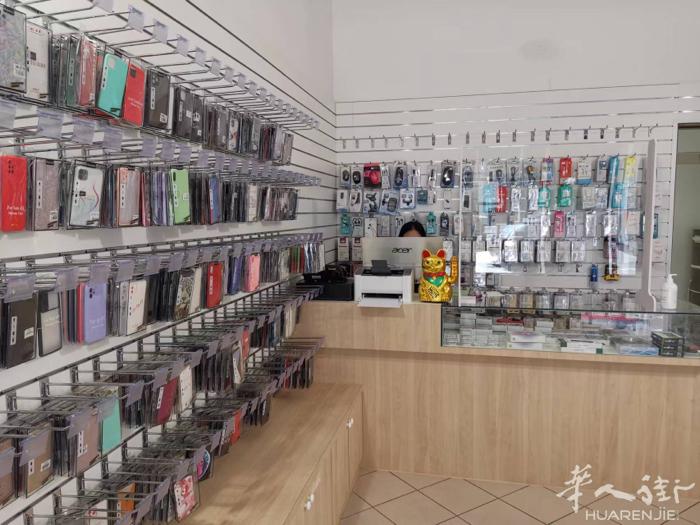 修手机店转让，米兰边gallarate 有意者请联系。3880989716