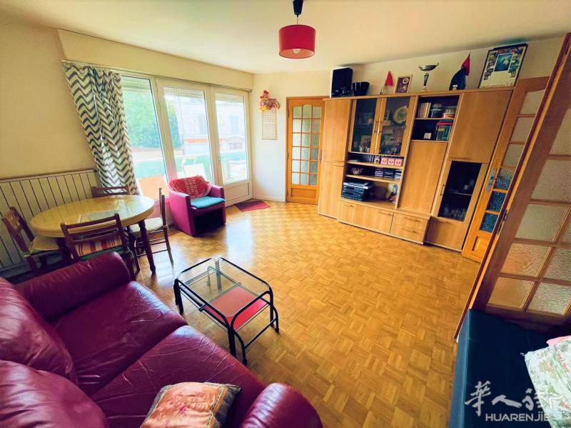 94省Saint Maure des Fossés 63平南北通透，两室一厅自住投资好房出售，售价430000/43万欧
