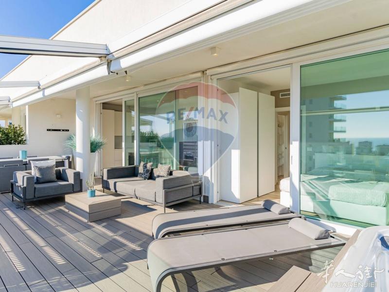 【瑞麦地产】出售Lido di Jesolo 海边新房