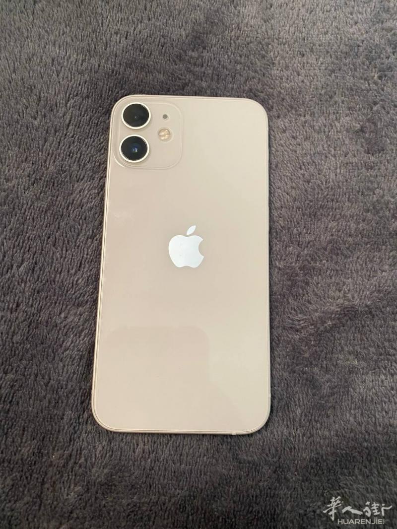 出售一台iPhone 12  99新