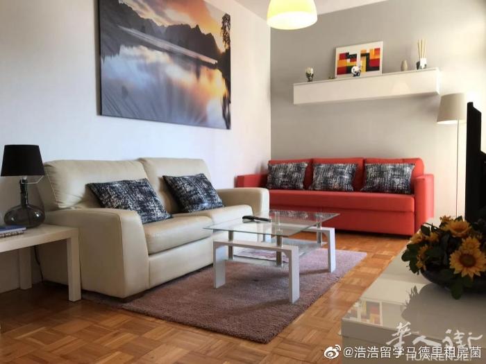 🔵巴塞整租，Provenza大街距离5号地铁Entenza站200米，出租85