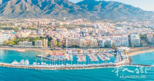 Marbella市中心黄金地段地皮出售，建筑资格已下，可建2W平高档住宅