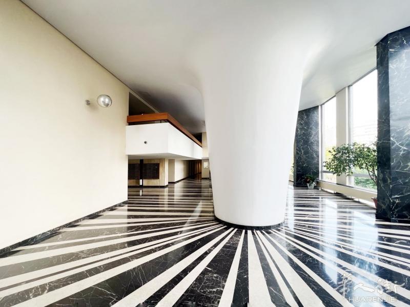 92 Courbevoie 近 La Défense 公寓分租其中一间,14平,水电网全包,600欧