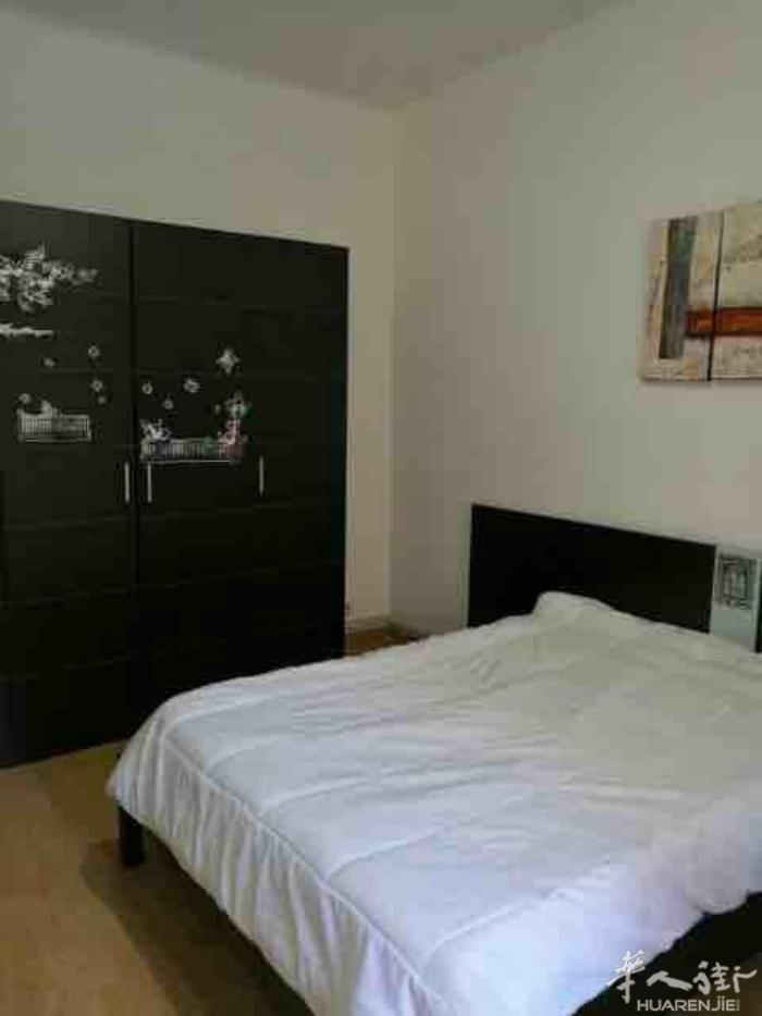🏡巴塞单间出租，maragall和virrei amat之间，房子两层，7室2