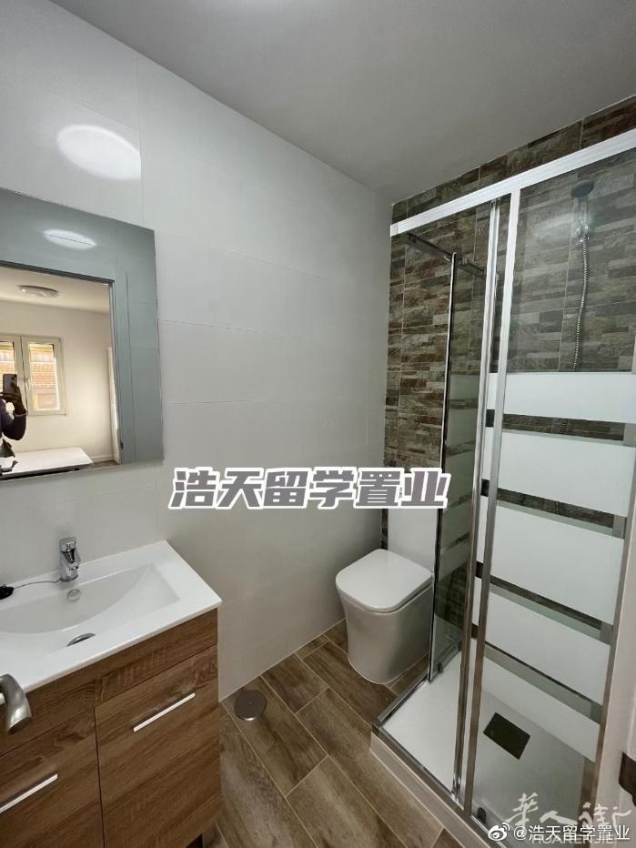 🔵马德里3号线小火车C4C5站Villaverde alto 单身公寓，全新装
