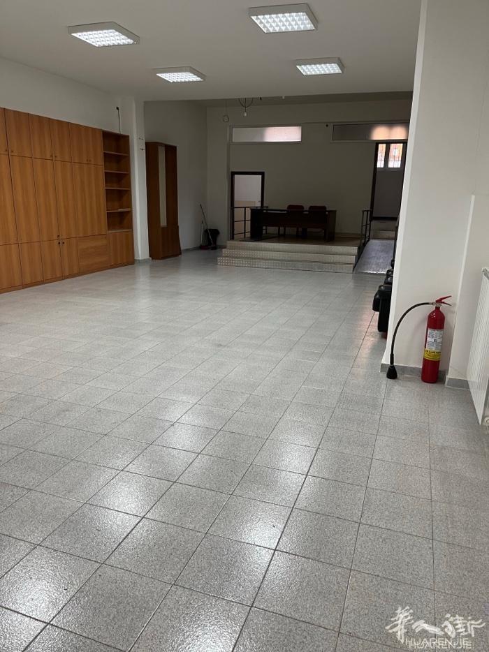 店面出售！位于SAN LORENZO区分