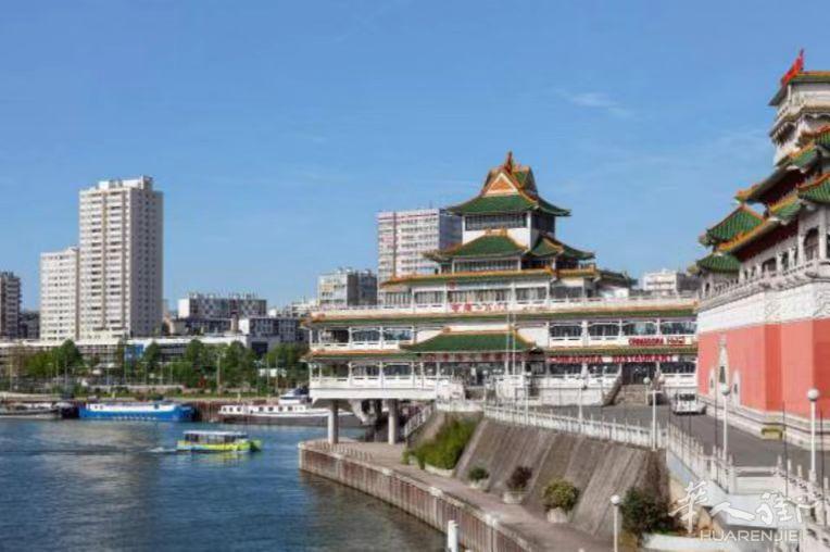 94省Alfortville市中心地铁快线步行2分钟，明年就交房，欢迎联系咨询