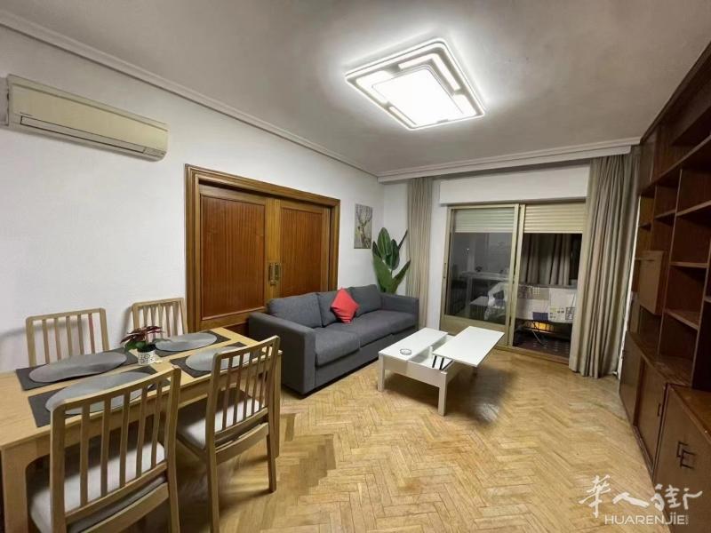 Plaza de Castilla一个单间470全包
