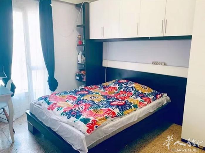 🏡巴塞阳光大床房，7月起租 房间带空调，阳台(阳台直面圣保罗景点) 离5号线地