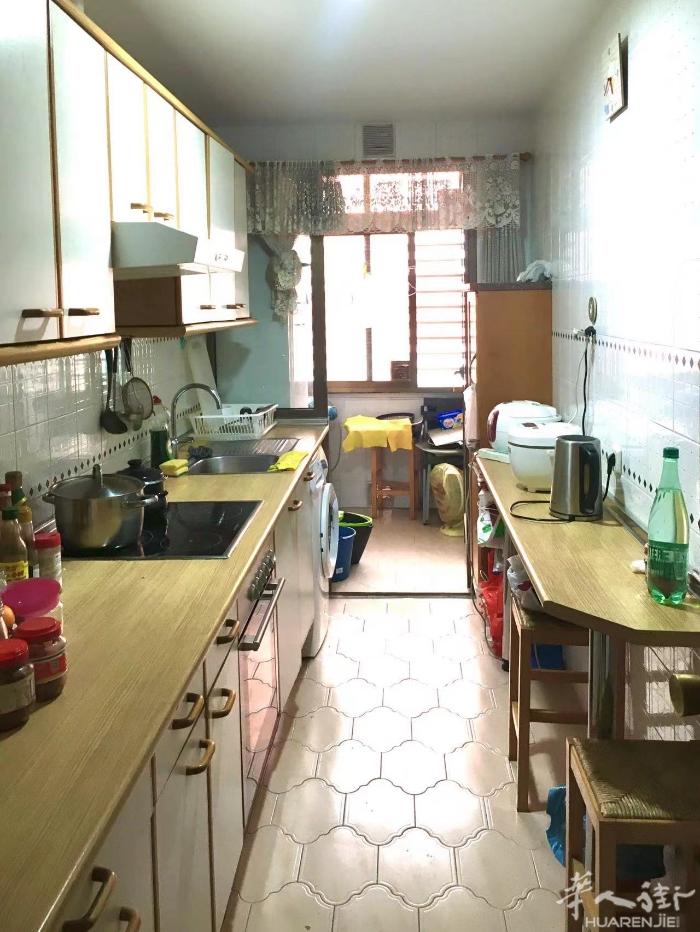 🏡马德里lucero招租单人间，长租一年起，只招女生，现有两个女生室友，7月初