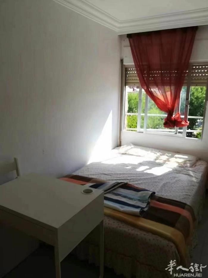 🏡fuencarral单间出租租男生，近马自治 10路Fuencarral，火