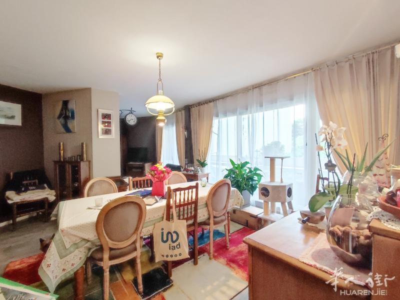 Rosny-sous-Bois/ 接近地鐵11號. 3房兩廳, 綠地公寓出售