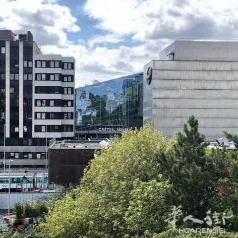 8号线地铁Creteil-Prefecture出口半分钟一带阳台房间分租近巴黎12大