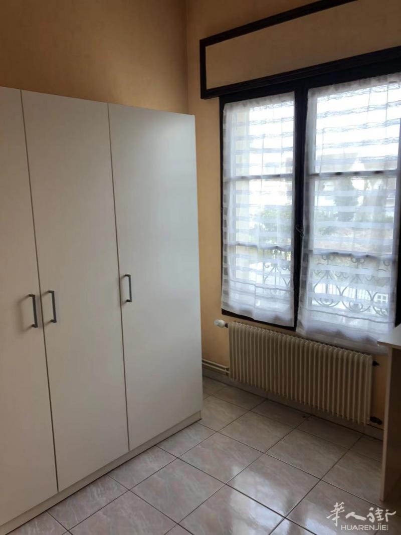 94 Vitry-sur-seine 一房一厅 40平 1090欧 房东直租