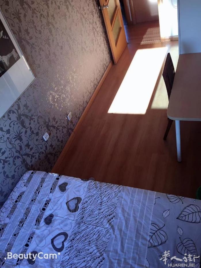🏡巴塞罗那L2L4 LA PAU附近，房子四室，大床房，高层电梯无天井 有窗户