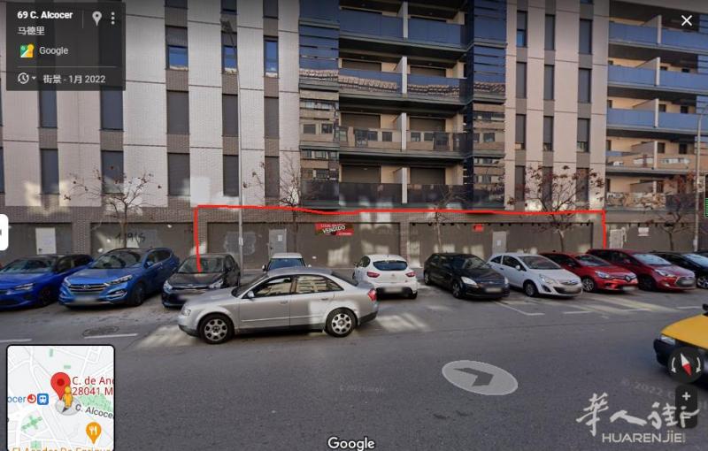 位于Villaverde主街带烟囱商铺200平米（仅限用于餐馆或酒吧）