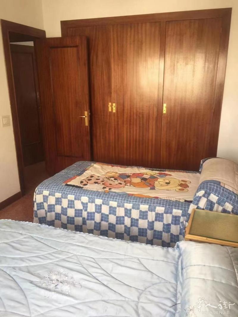 Alcala de Henares3室1厅 825
