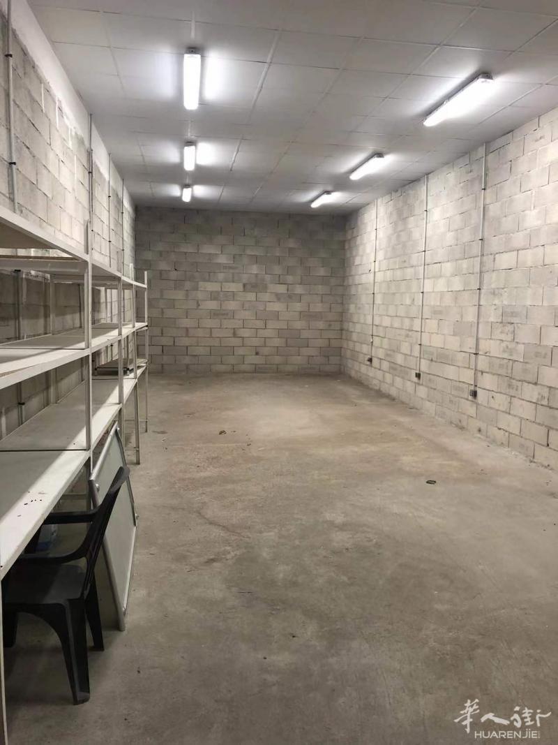 93省LA COURNEUVE 200平仓库出租 价格位置好
