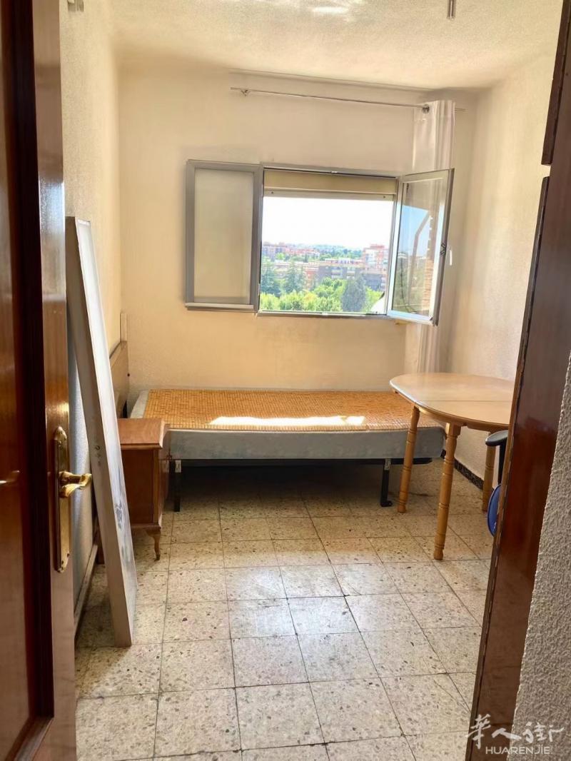 出租单间🏠
地铁六号线，usera或者plaza
