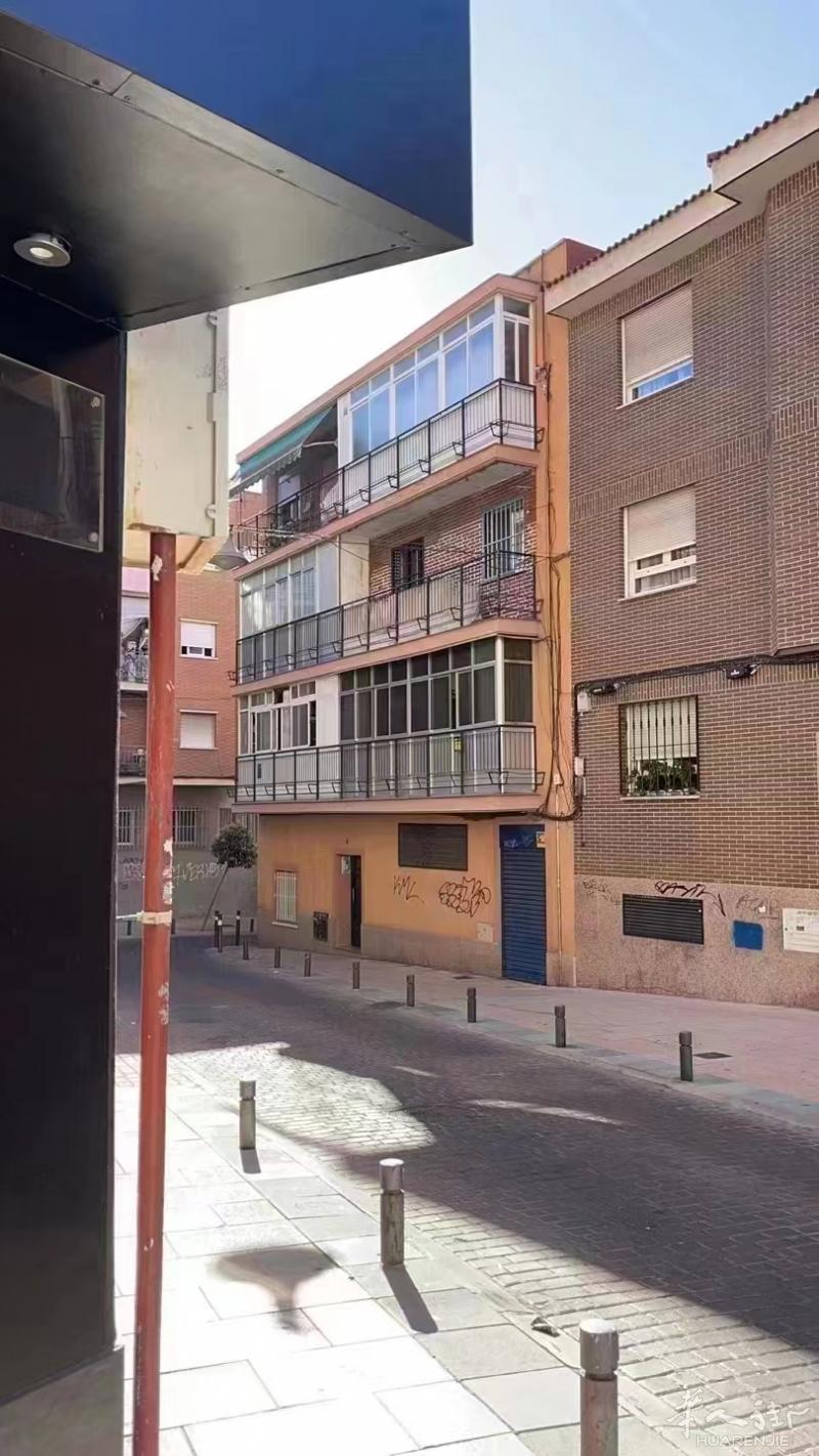 C4 小火车alcobendas 站 口 单间