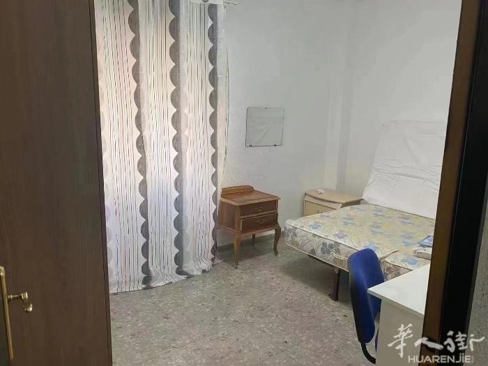 🏡马德里 10号线fuencarral分租最后一间大床房，有大衣柜。9月或10