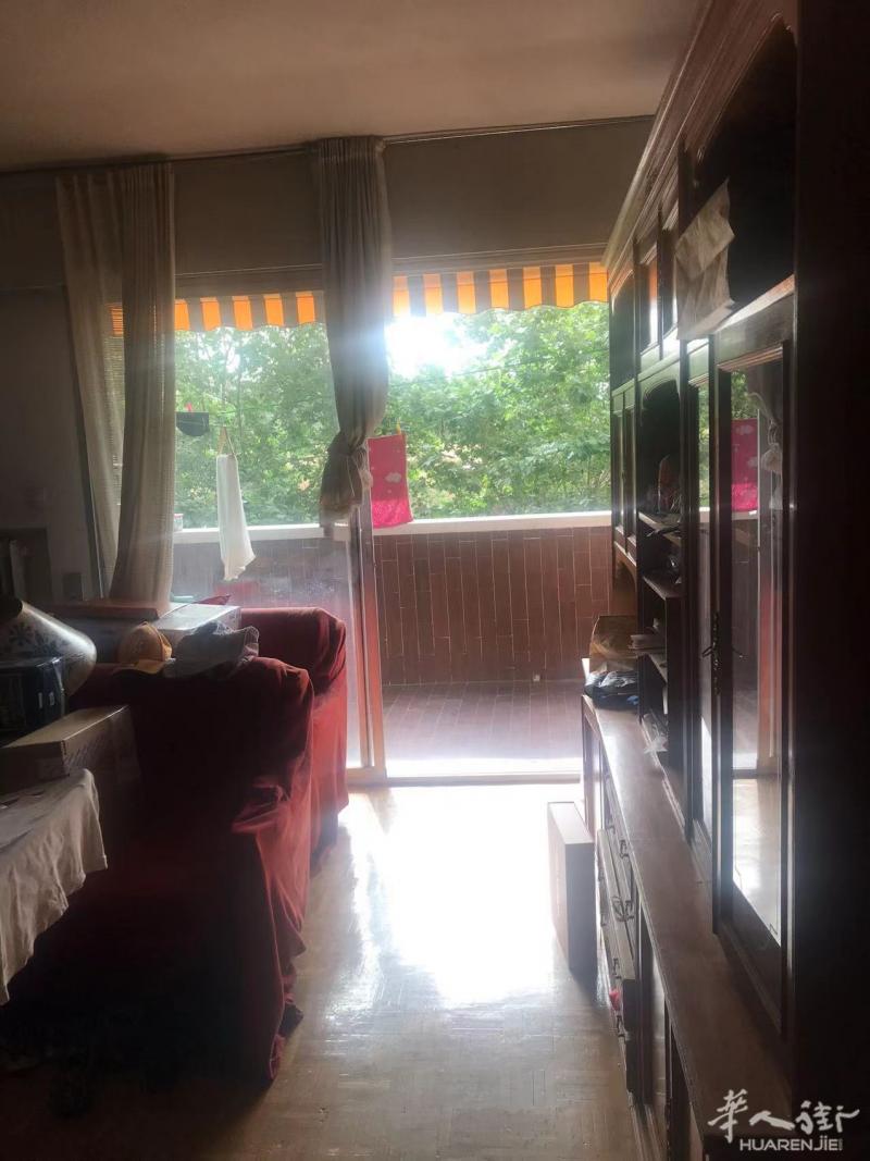7号线旁出租房间 可办住家