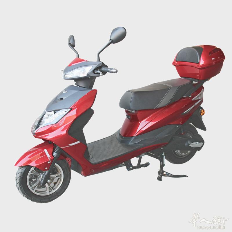出售2辆九成新电动摩托车