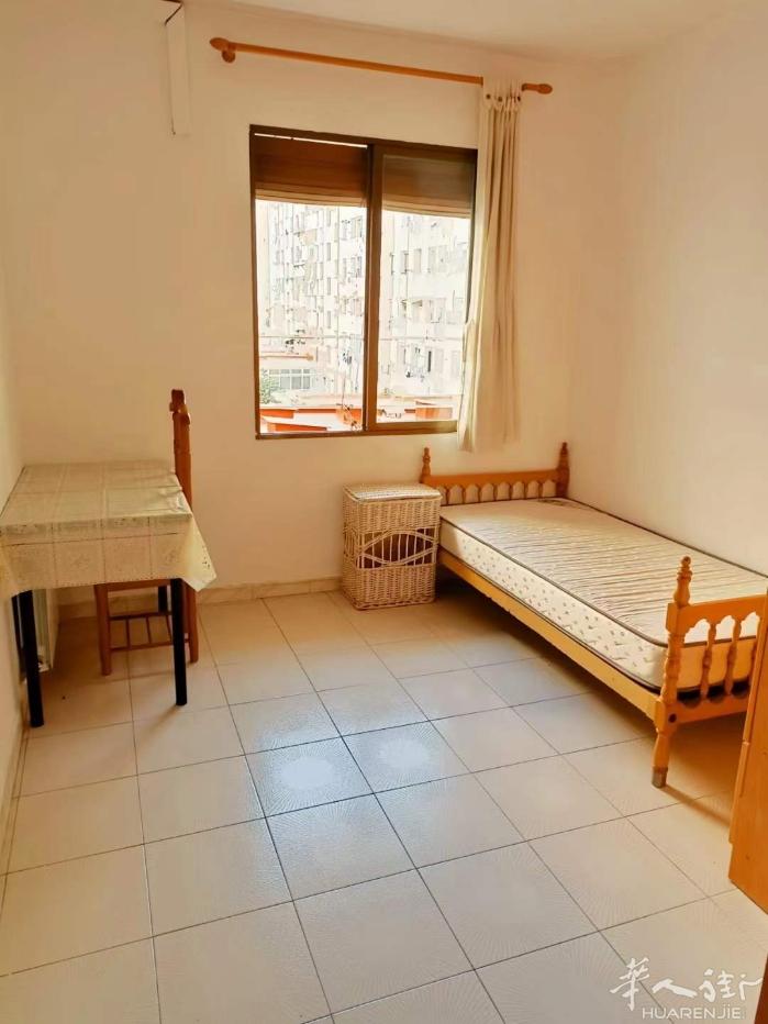 🏡Bac de ROda 阳光大房间出租，房子三室一厅，2楼有电梯 阳光房，有