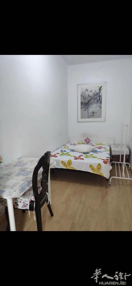 🏡巴塞单间出租，L4，L5地铁站maragall附近，巴塞高档复式精装修200