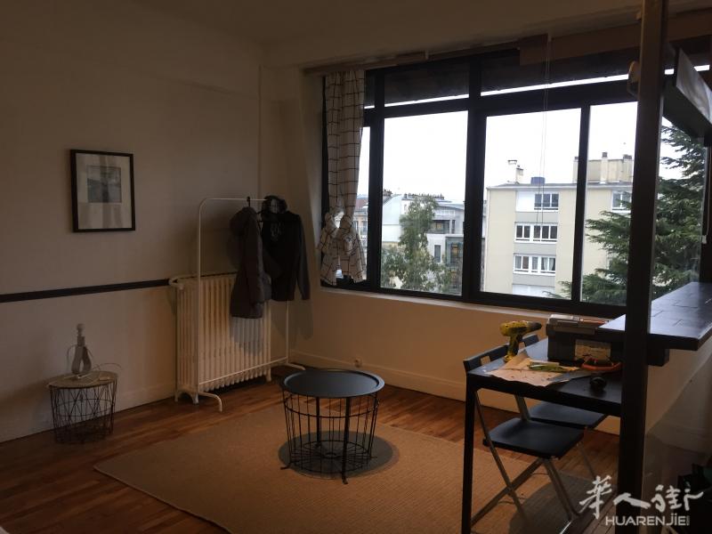Mairie de Montrouge 独立25平方米明亮安静的studio 出租 已租