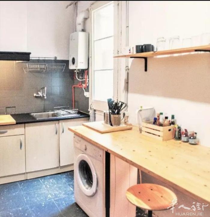 🏡巴塞单间出租，sant antoni附近房子三室一厅一卫，房间带阳台，双人大