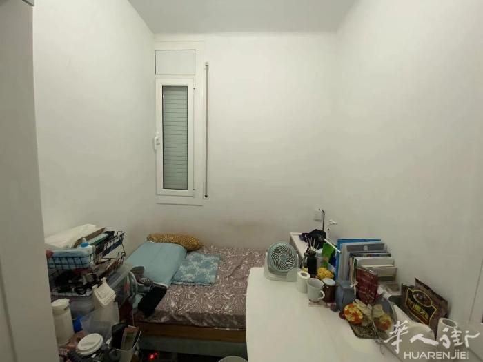 🏡巴塞单间出租,la sagrera 附近，天井小窗户，房子6室2卫，家具家电